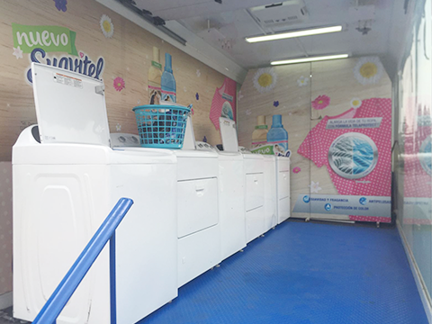 Apa Vip Vitrina M�vil Vers�til en Ciudad Guzman Fiestas de Octubre Canica Azul